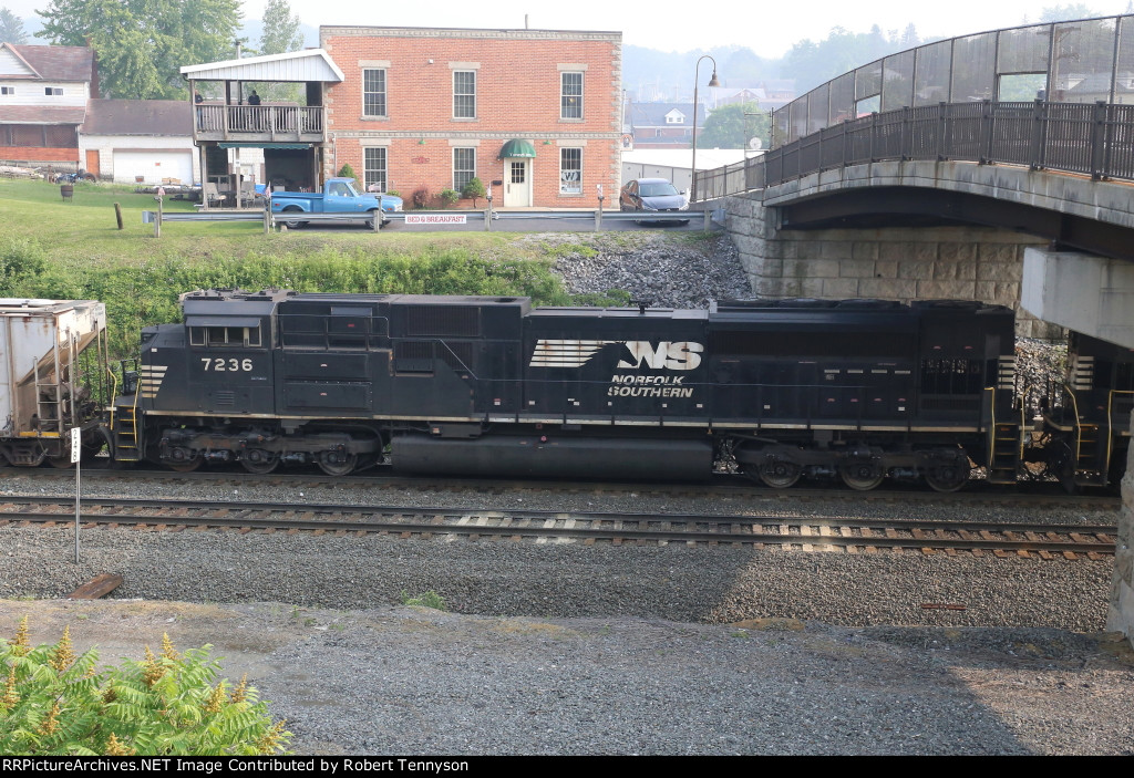 NS 7236